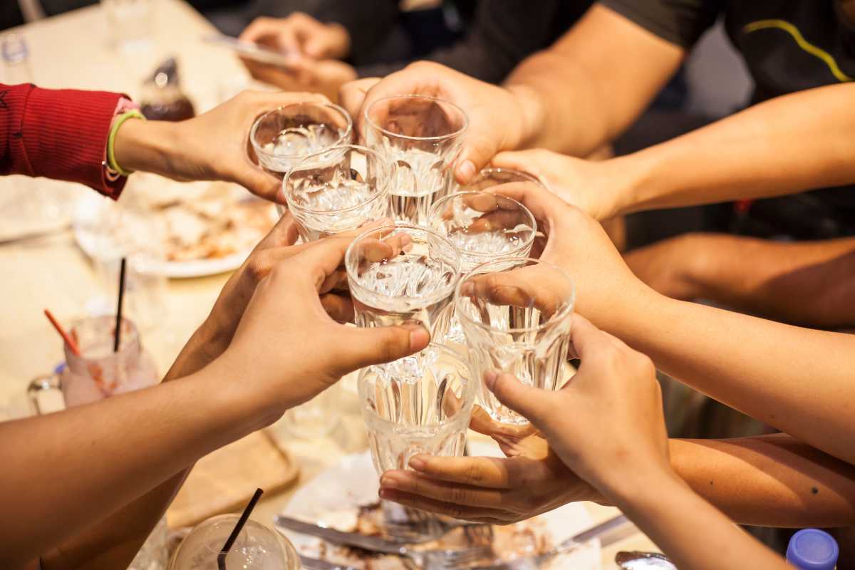 Vista di un piatto tipico bresciano, includi elementi identitari della cucina locale