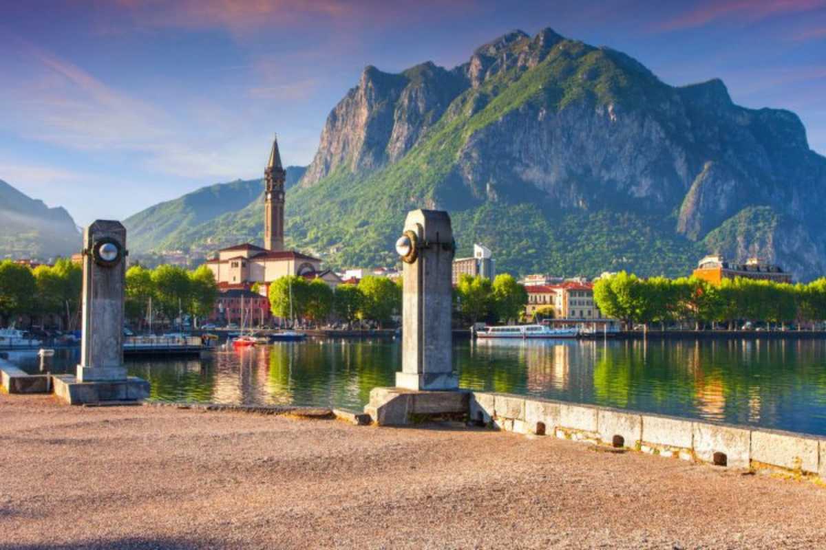 Panorama dal Resegone con vista su Lecco e il lago